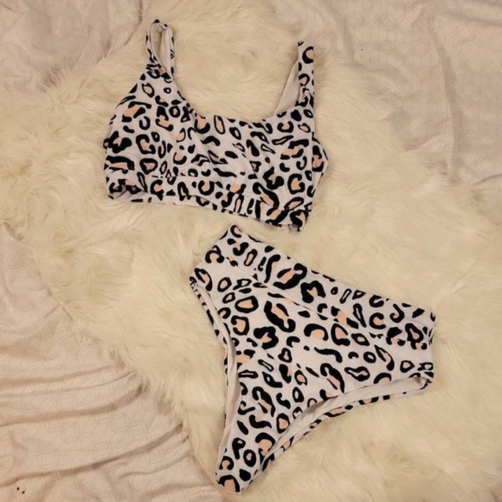 White Black Peach Leopard Print Shoulder‎ Strap High Waist Bikini Set Medium